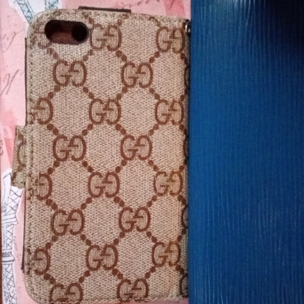 Gucci phone case / wallet - Picture 7 of 8
